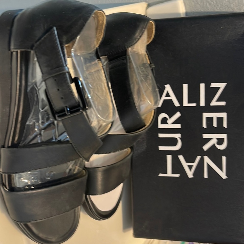 Naturalizer Leather Sandals